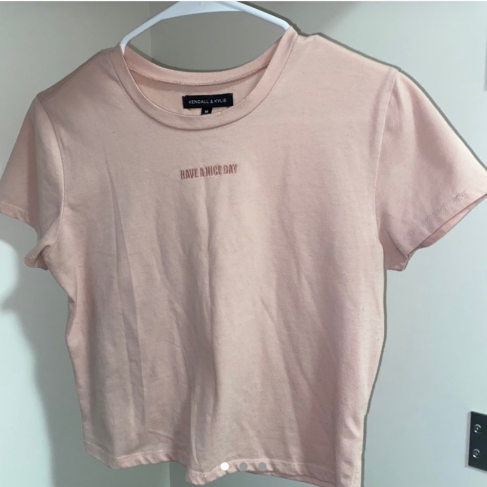 Kendall & Kylie baby T